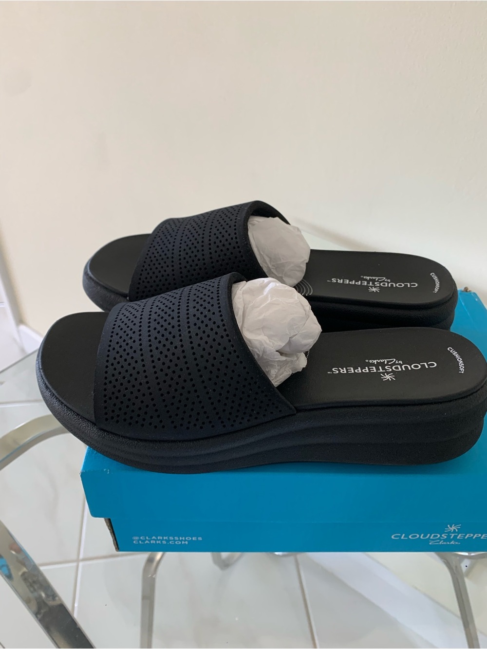 Clarks Cloudsteppers Women’s Black Perforated Slide Sandals